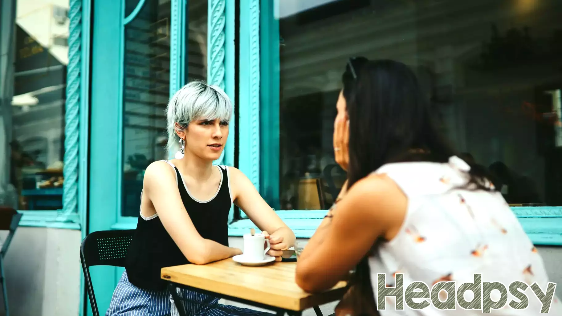 Feeling loved is secret to happiness, psychologists say