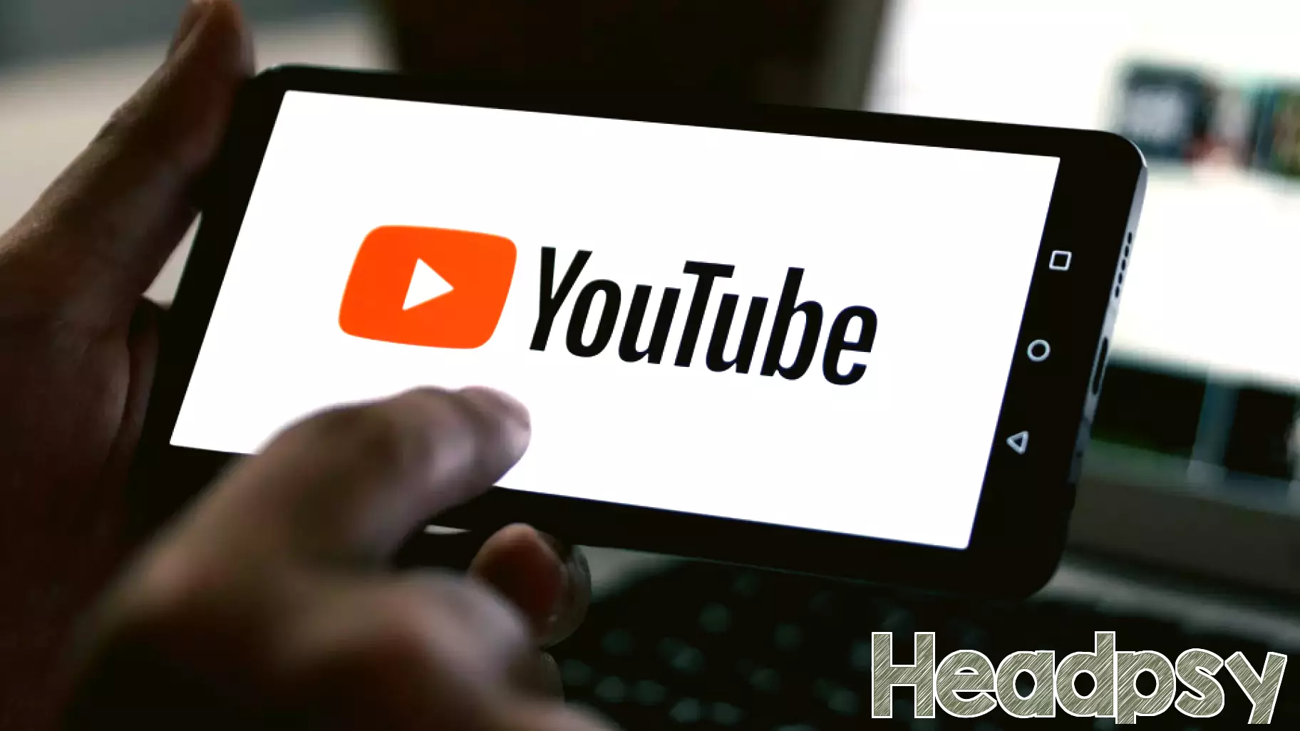 Short Doses of Uplifting YouTube Clips Linked to Reduced Depressive Feelings