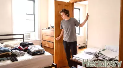 Psychologists agree that people with messy rooms struggle to keep a routine and dodge responsibilities